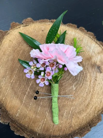 The Hugo Prom/Wedding Boutonniere